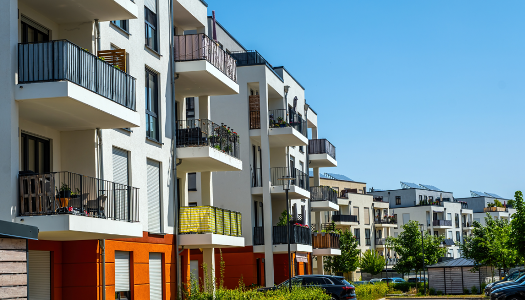 Urban housing with green surroundings